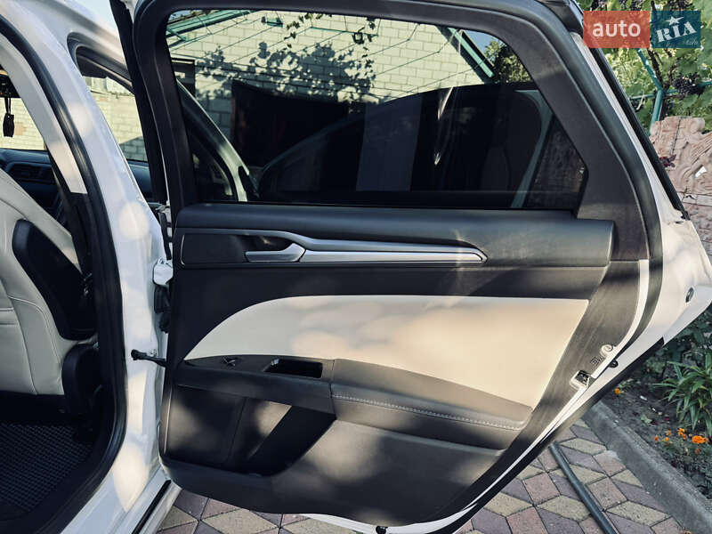 Седан Ford Fusion 2015 в Дніпрі фото 11 Седан Ford Fusion 2015 в Дніпрі