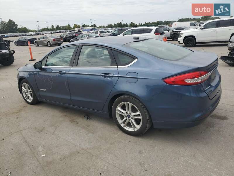 Седан Ford Fusion 2018 в Львове