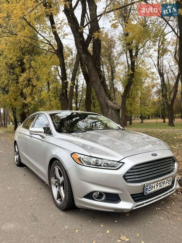 Седан Ford Fusion 2013 в Кривому Розі фото 4 Седан Ford Fusion 2013 в Кривому Розі