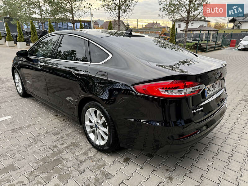 Седан Ford Fusion 2019 в Рівному фото 6 Седан Ford Fusion 2019 в Рівному