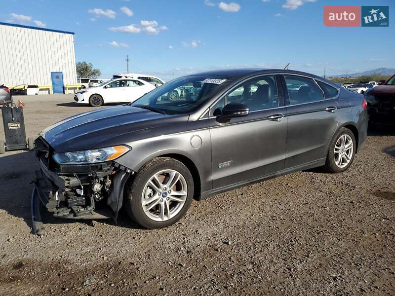 Седан Ford Fusion 2015 в Львові