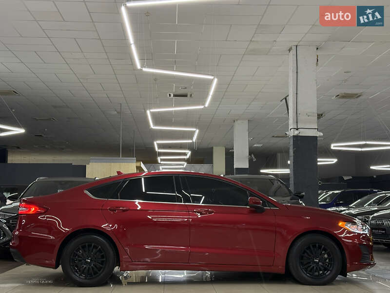 Седан Ford Fusion 2020 в Николаеве