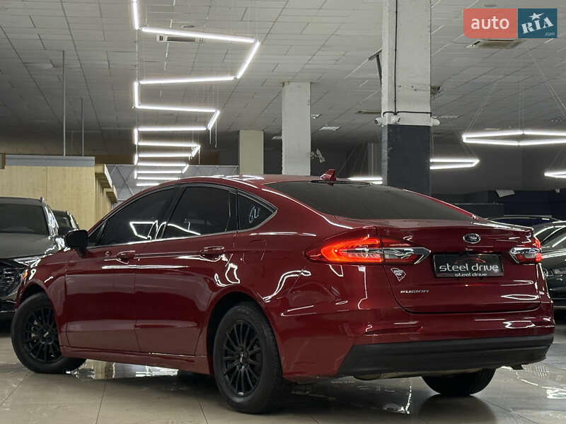 Седан Ford Fusion 2020 в Николаеве