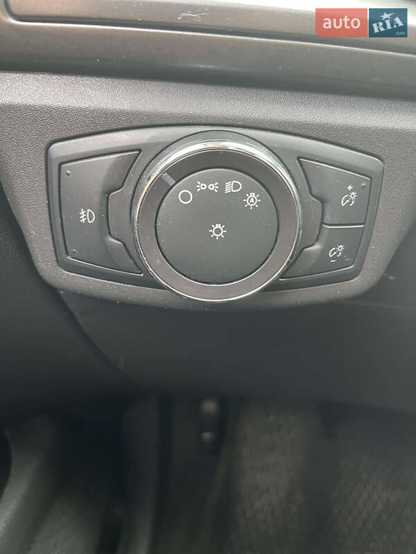 Седан Ford Fusion 2013 в Києві фото 10 Седан Ford Fusion 2013 в Києві