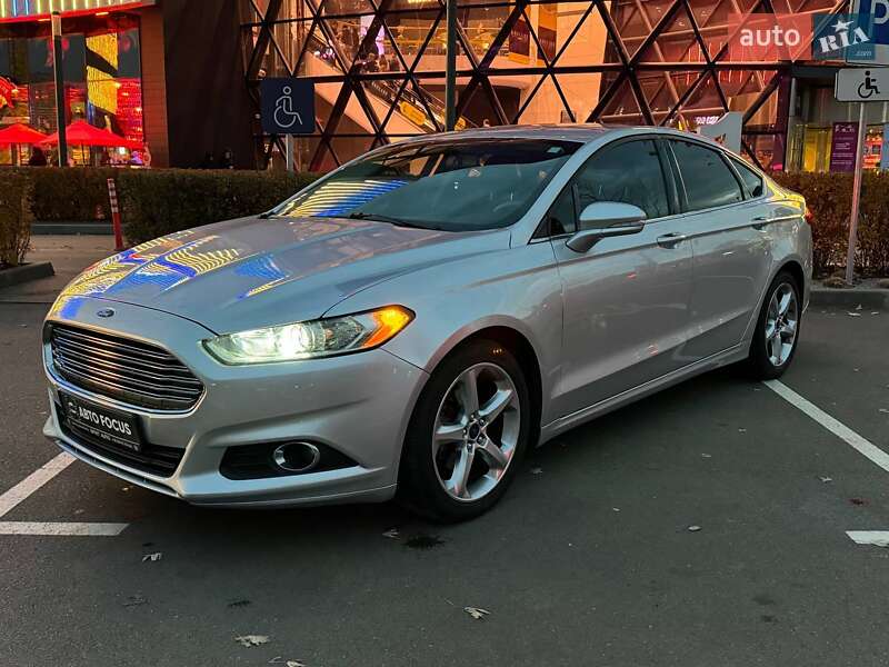 Седан Ford Fusion 2015 в Киеве фото 4 Седан Ford Fusion 2015 в Киеве