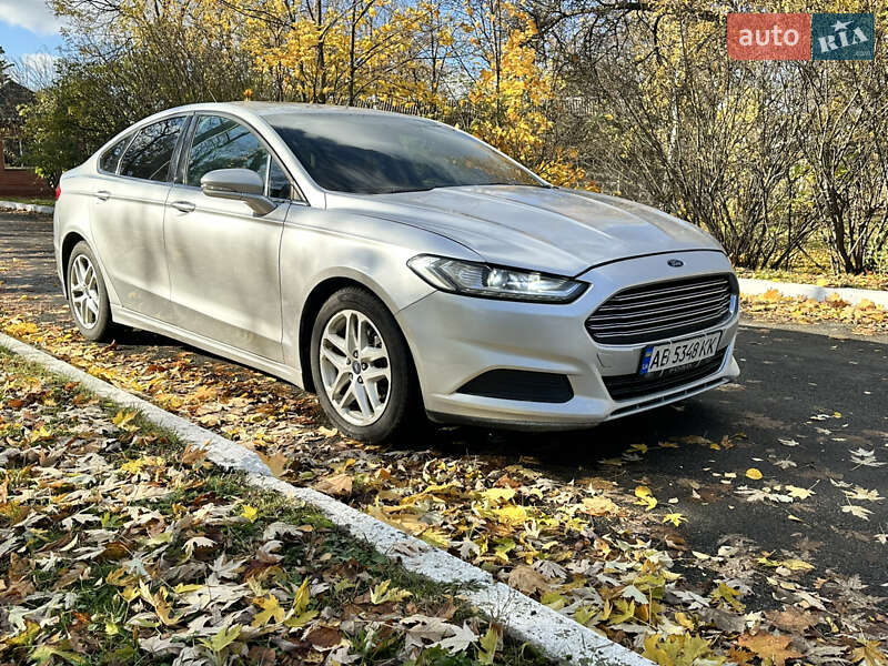 Седан Ford Fusion 2015 в Києві