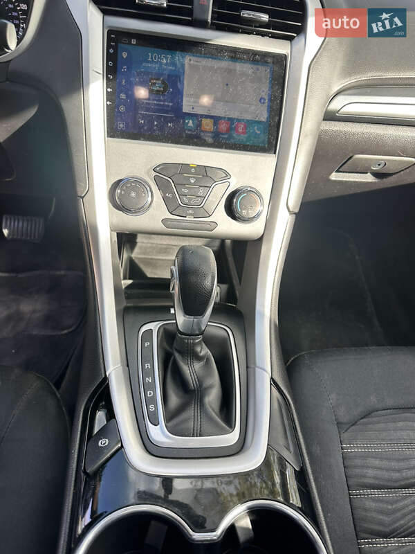 Седан Ford Fusion 2015 в Києві