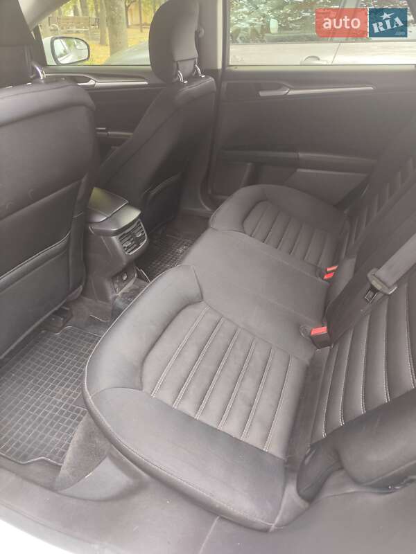 Седан Ford Fusion 2013 в Харкові