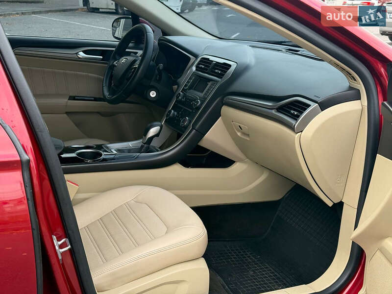 Седан Ford Fusion 2013 в Вінниці