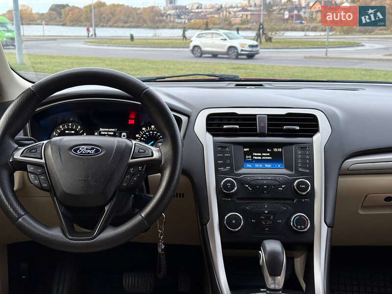 Седан Ford Fusion 2013 в Вінниці