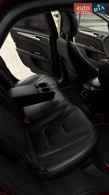 Седан Ford Fusion 2014 в Черкассах