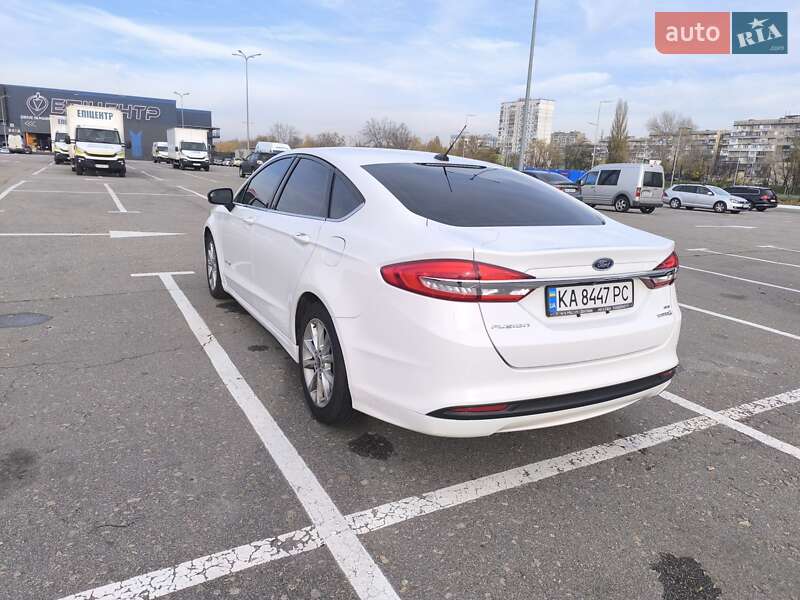 Седан Ford Fusion 2017 в Киеве фото 3 Седан Ford Fusion 2017 в Киеве