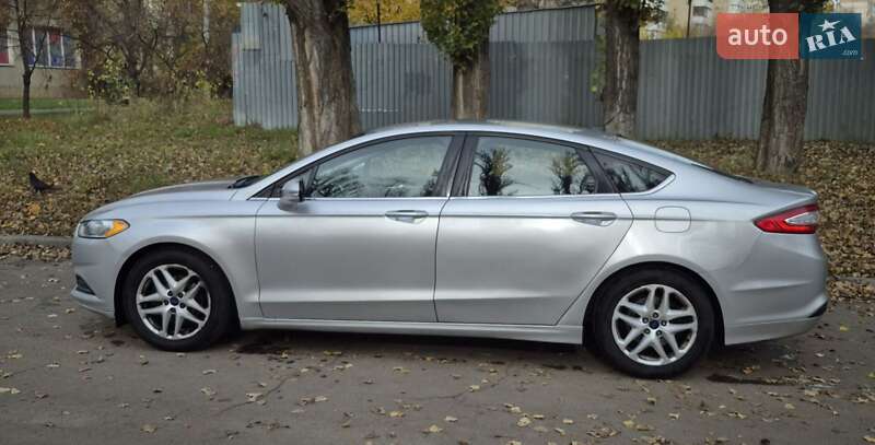 Седан Ford Fusion 2015 в Киеве фото 9 Седан Ford Fusion 2015 в Киеве