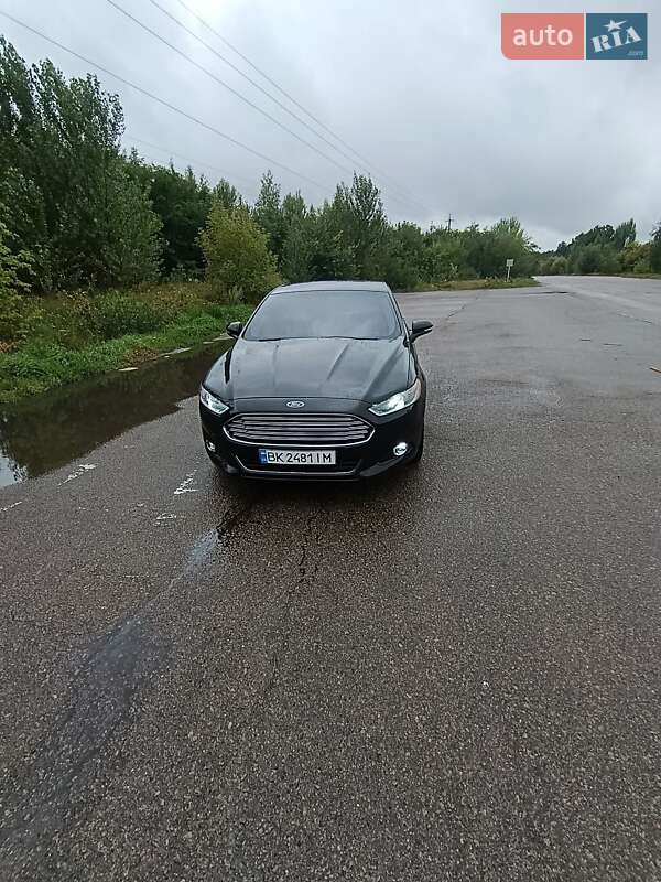 Седан Ford Fusion 2015 в Житомире