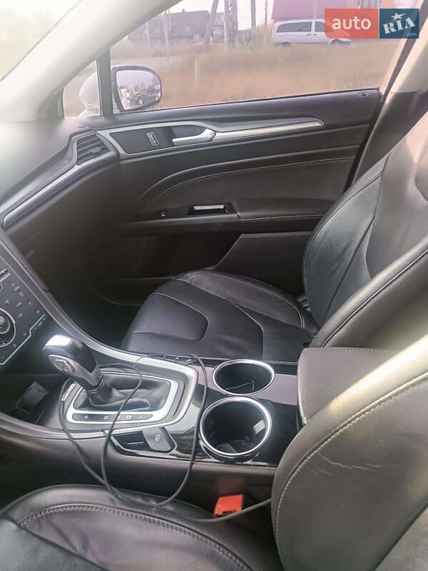 Седан Ford Fusion 2013 в Киеве фото 15 Седан Ford Fusion 2013 в Киеве