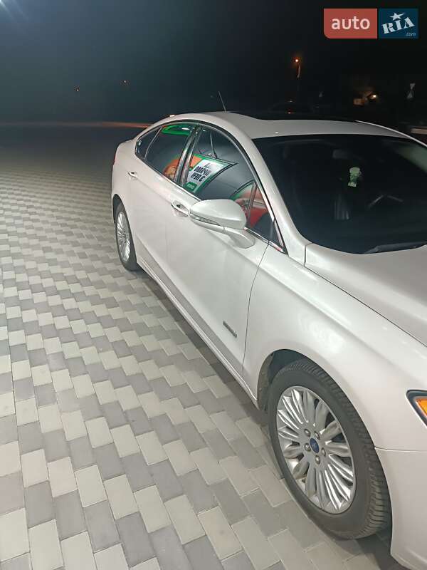Седан Ford Fusion 2013 в Киеве фото 20 Седан Ford Fusion 2013 в Киеве