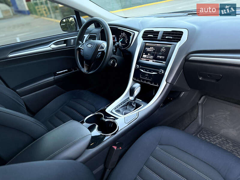 Седан Ford Fusion 2014 в Києві фото 5 Седан Ford Fusion 2014 в Києві