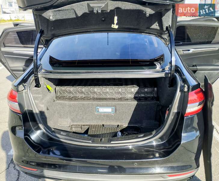 Седан Ford Fusion 2017 в Полтаві