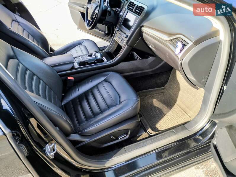 Седан Ford Fusion 2017 в Полтаві