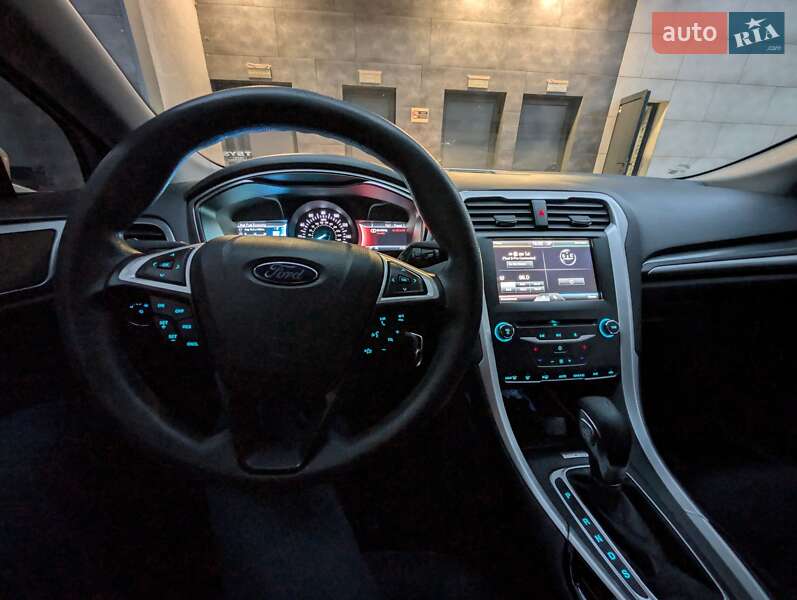 Седан Ford Fusion 2014 в Киеве фото 8 Седан Ford Fusion 2014 в Киеве