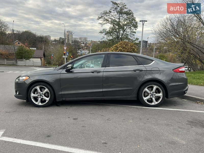Седан Ford Fusion 2015 в Вінниці