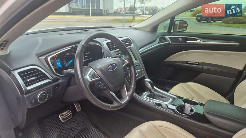 Седан Ford Fusion 2015 в Киеве