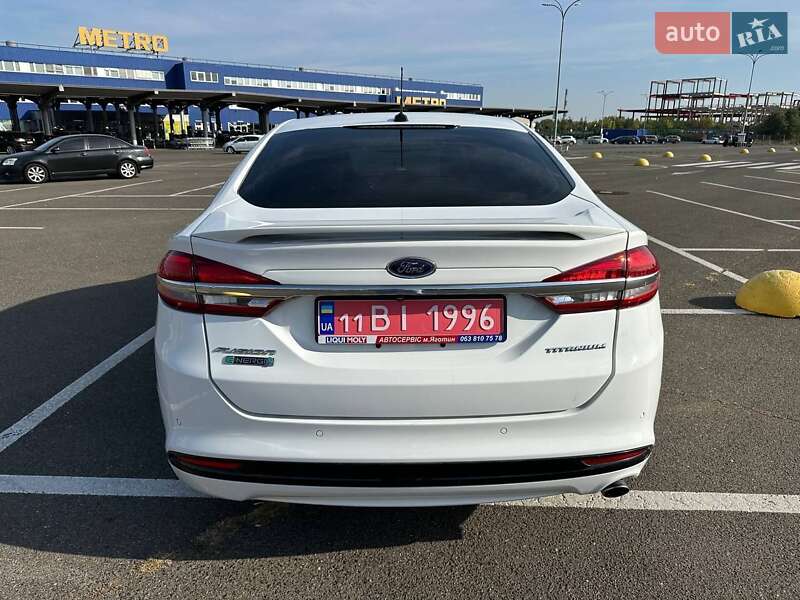 Седан Ford Fusion 2016 в Яготині