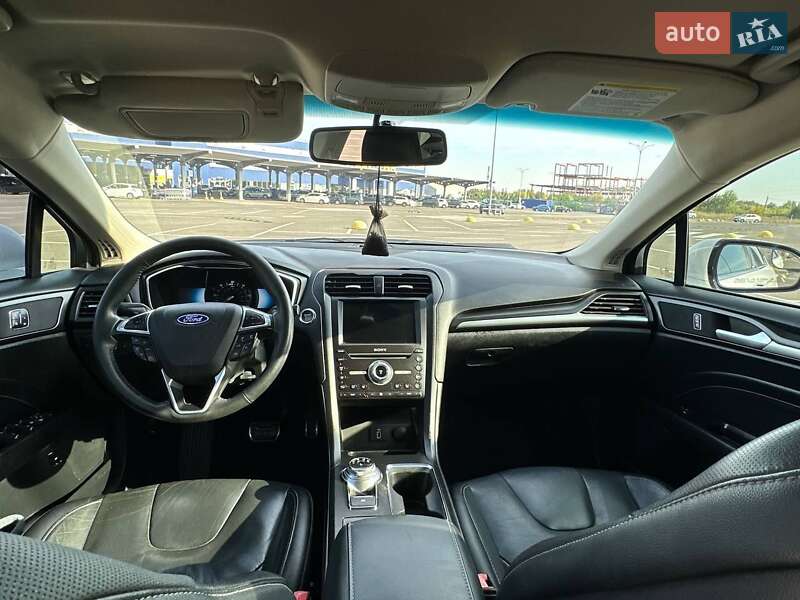 Седан Ford Fusion 2016 в Яготині