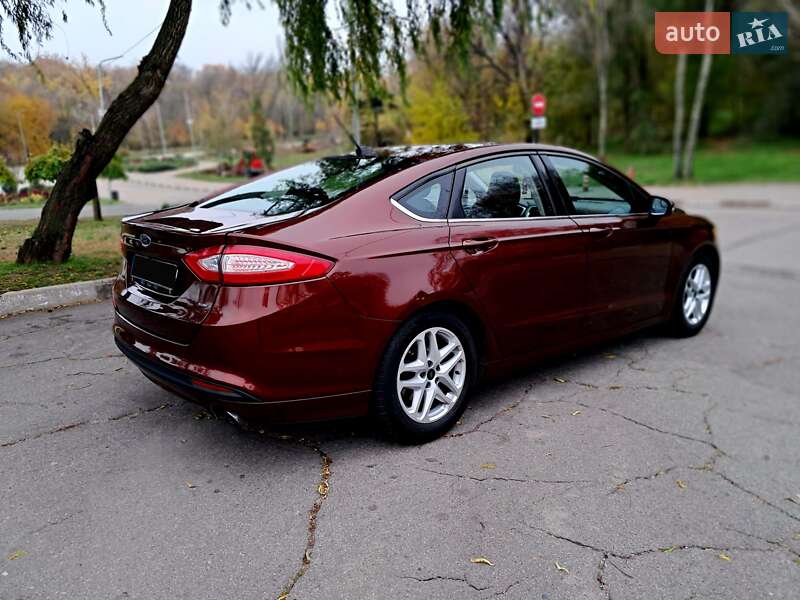 Седан Ford Fusion 2015 в Запорожье