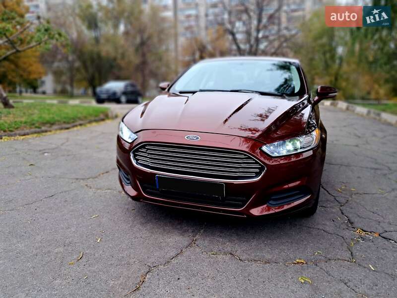 Седан Ford Fusion 2015 в Запорожье