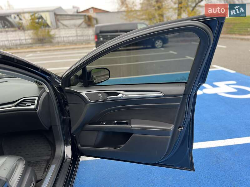 Седан Ford Fusion 2013 в Києві фото 34 Седан Ford Fusion 2013 в Києві