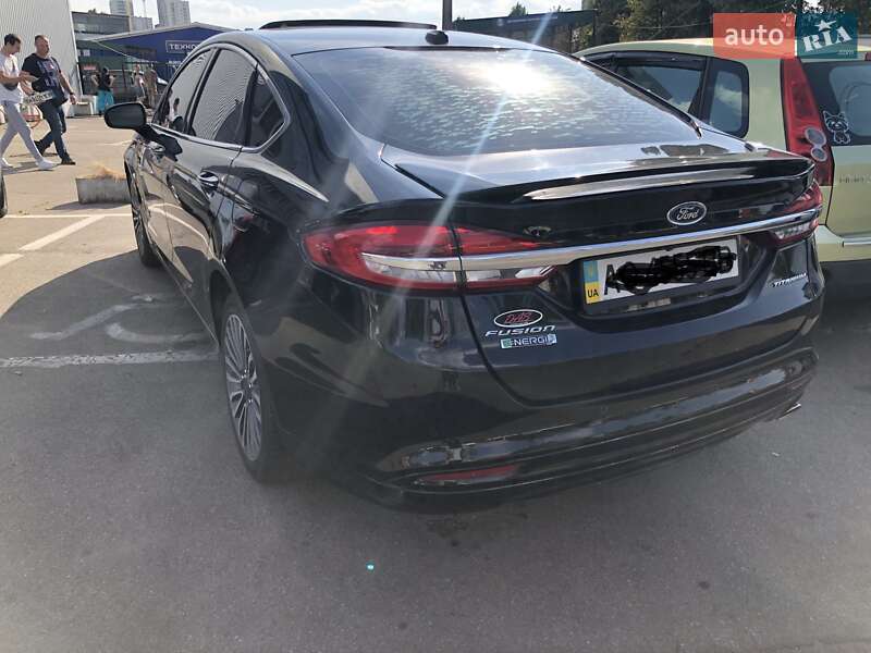 Седан Ford Fusion 2018 в Киеве
