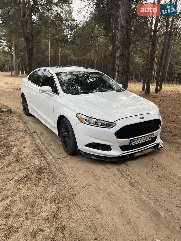 Седан Ford Fusion 2014 в Миколаєві