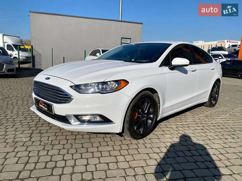 Седан Ford Fusion 2017 в Львові