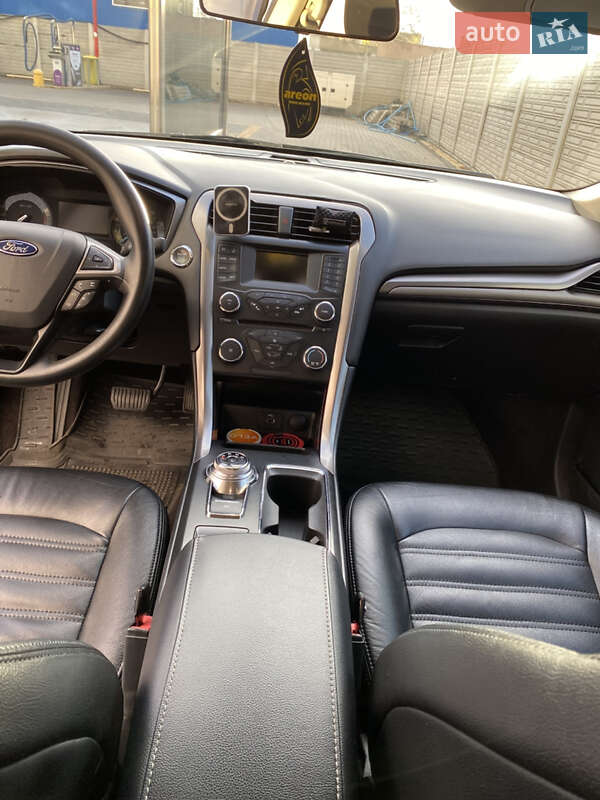 Седан Ford Fusion 2016 в Одессе