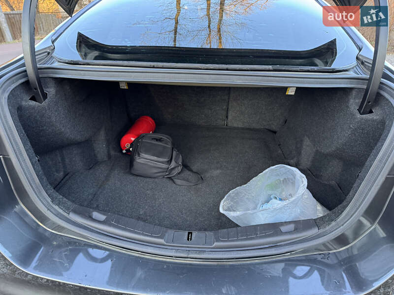 Седан Ford Fusion 2015 в Киеве