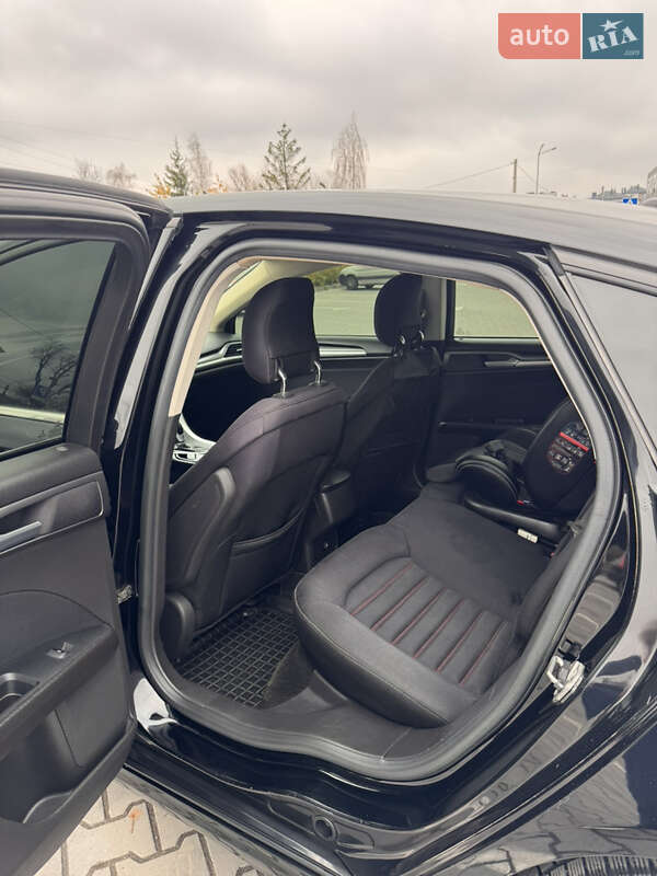 Седан Ford Fusion 2016 в Хмельницком