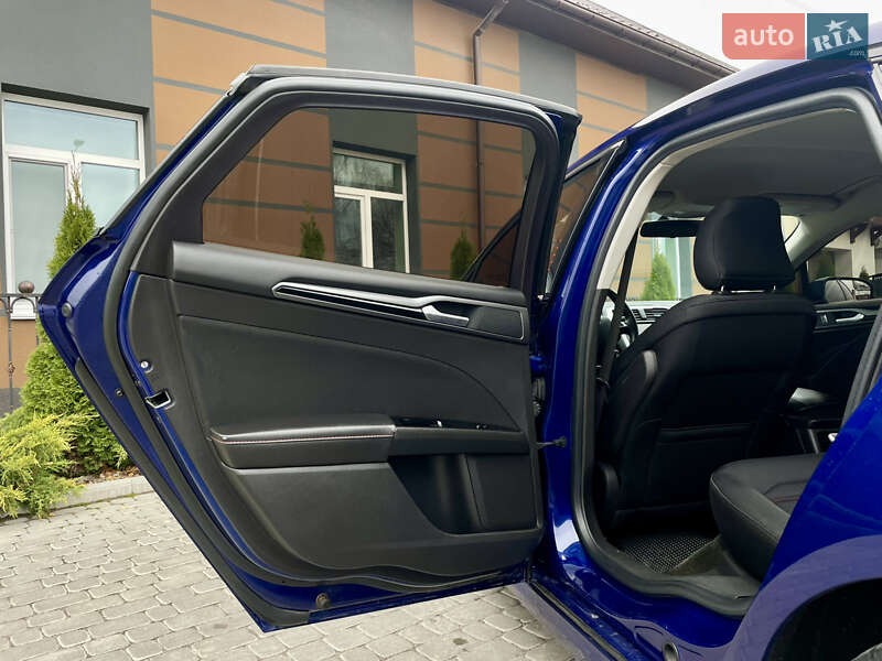 Седан Ford Fusion 2015 в Вінниці