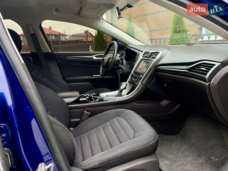 Седан Ford Fusion 2015 в Вінниці