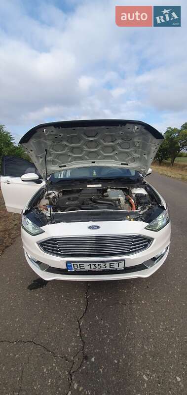 Седан Ford Fusion 2018 в Миколаєві