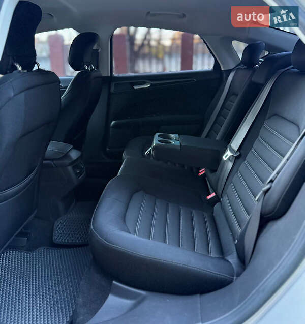 Седан Ford Fusion 2014 в Дніпрі