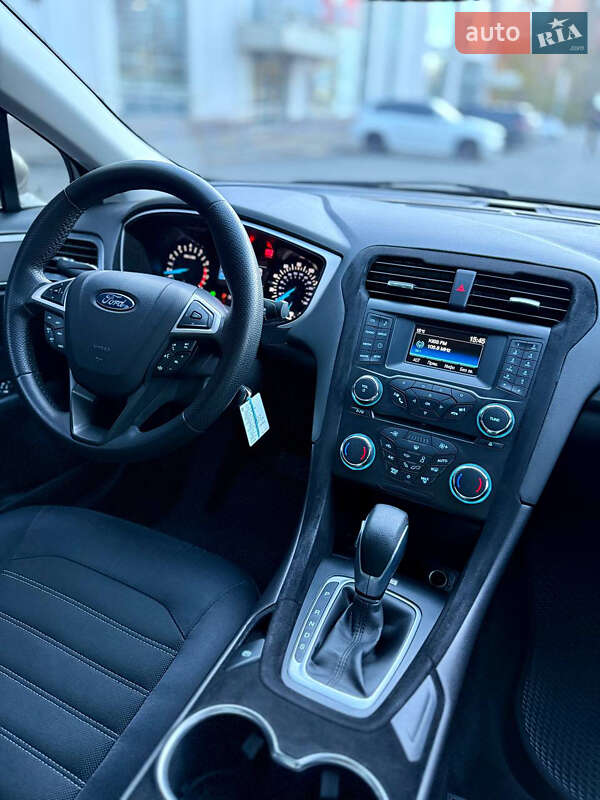 Седан Ford Fusion 2014 в Дніпрі