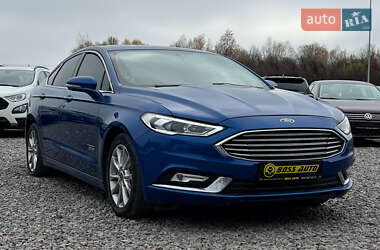 Седан Ford Fusion 2016 в Львове