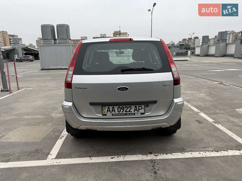 Хэтчбек Ford Fusion 2011 в Киеве