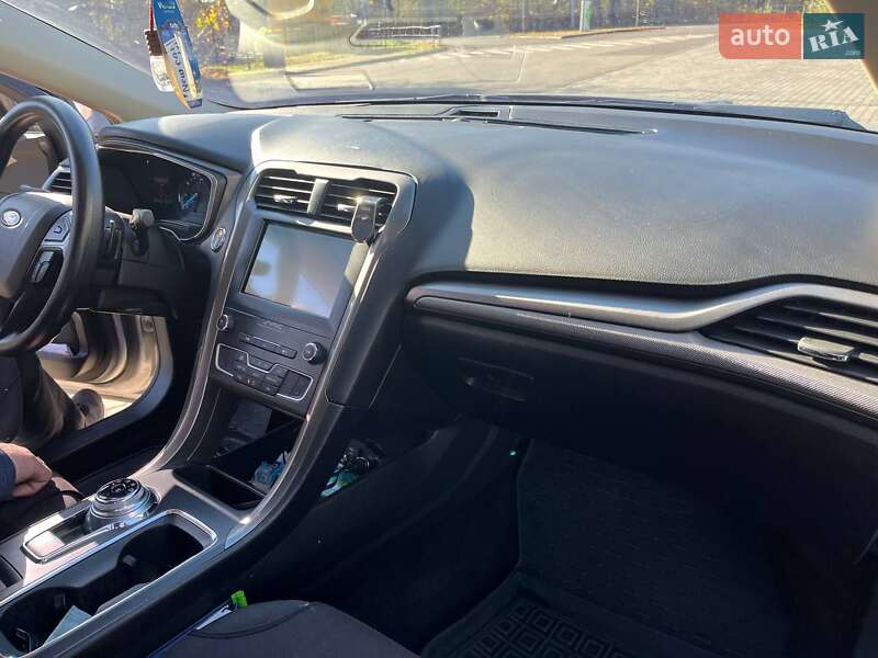 Седан Ford Fusion 2019 в Івано-Франківську