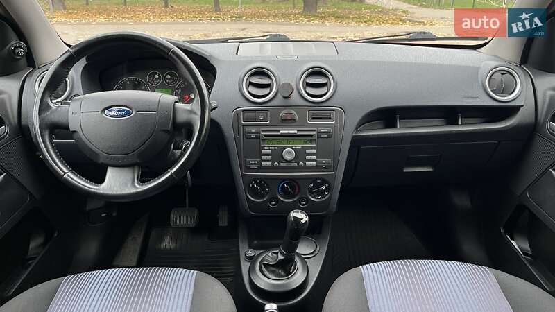 Хэтчбек Ford Fusion 2008 в Николаеве фото 13 Хэтчбек Ford Fusion 2008 в Николаеве