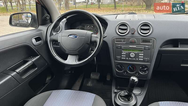 Хэтчбек Ford Fusion 2008 в Николаеве фото 15 Хэтчбек Ford Fusion 2008 в Николаеве
