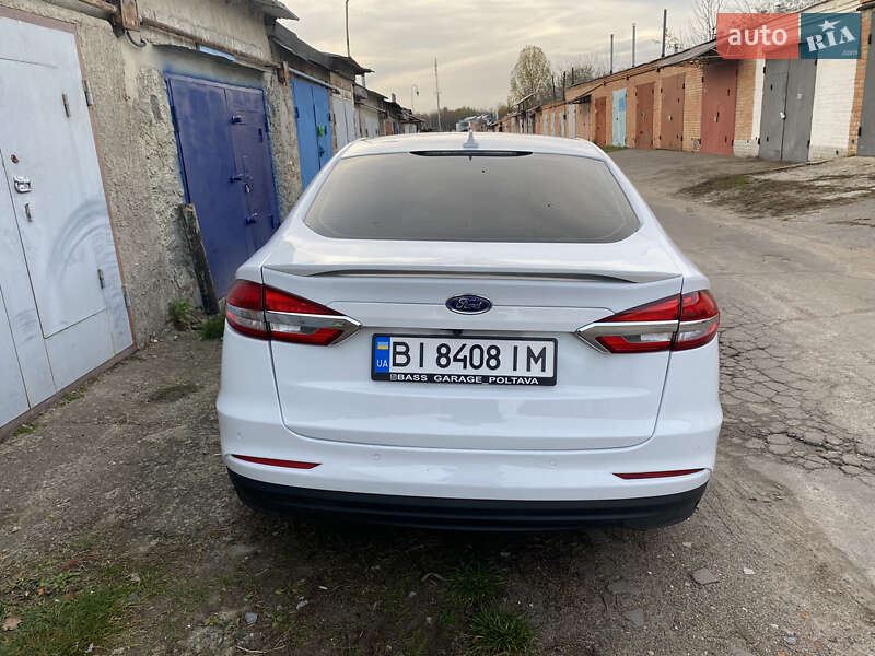 Седан Ford Fusion 2019 в Полтаве