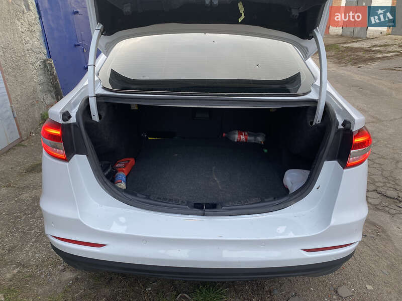 Седан Ford Fusion 2019 в Полтаві фото 8 Седан Ford Fusion 2019 в Полтаві