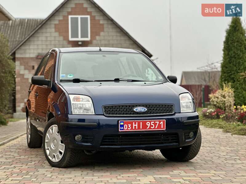 Хетчбек Ford Fusion 2005 в Володимирці